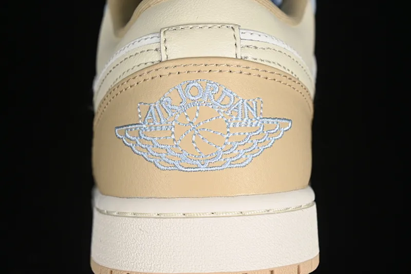 All categories Air Jordan Jordan series basketball shoes Air Jordan 1 Low G version pure original Air Jordan 1 Low OG AJ1 Joe 1 meter white brown low-top cultural basketball shoes HQ4186-111